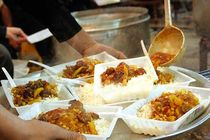 طبخ بیش از 38 هزار پرس غذای گرم از محل موقوفات استان یزد