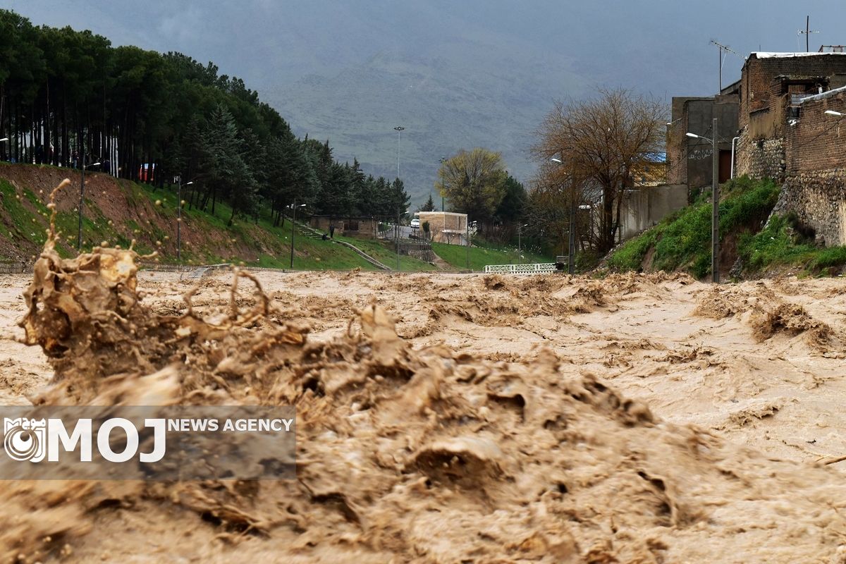 استان لرستان از ریسک بالایی در زمینه سیلاب برخوردار است