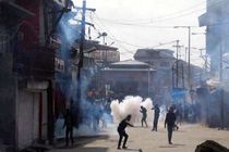 درگیری بین پلیس و معترضان در کشمیر/8 کشته ،24 زخمی