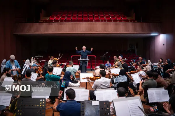 سعید فرج‌پوری و وحید تاج با ارکستر موسیقی ملی ایران به روی صحنه می‌روند