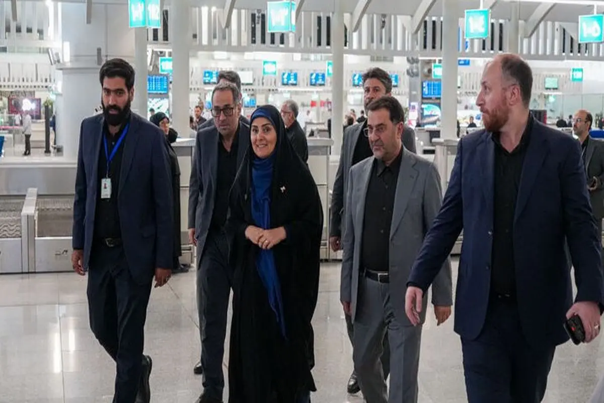 وزیر راه و شهرسازی سرزده از فرودگاه امام خمینی(ره) بازدید کرد