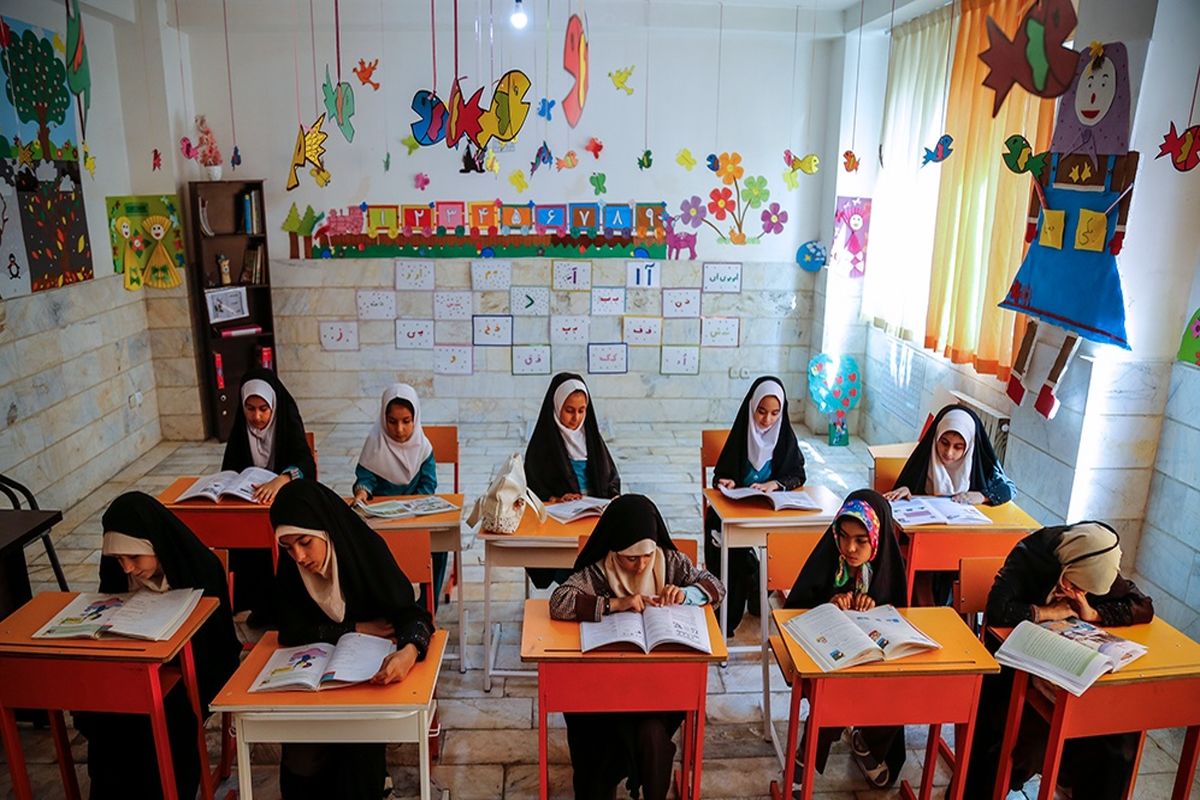 دو نوبته شدن ۶۰ مدرسه در شهر تهران در جهت کاهش تراکم دانش آموزان