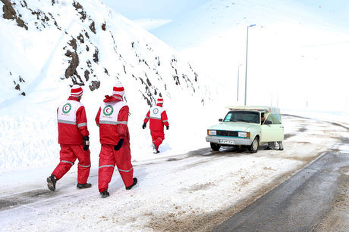 اجرای طرح امداد و نجات زمستانه هلال احمر در شهرضا 
