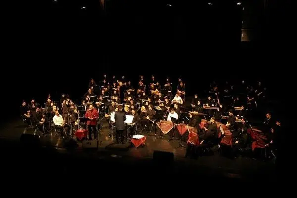 نمایش اسناد گروه پایور در شب افتتاحیه ارکستر سازهای ایرانی