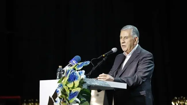 امیدواریم تالار دوم در مرکز مبادله مشکلات صادرکنندگان را برای رفع تعهد ارزی حل نماید