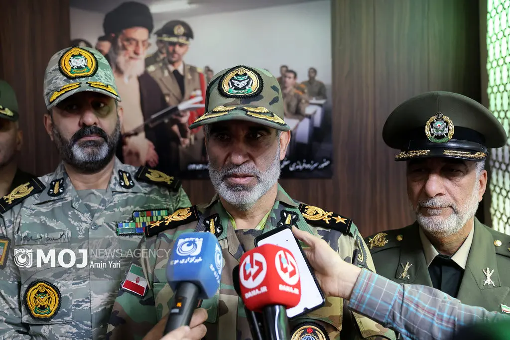   رقابت گسترده جوانان برای ورود به کادر افسری ارتش در ۲۶ نقطه کشور برگزار شد