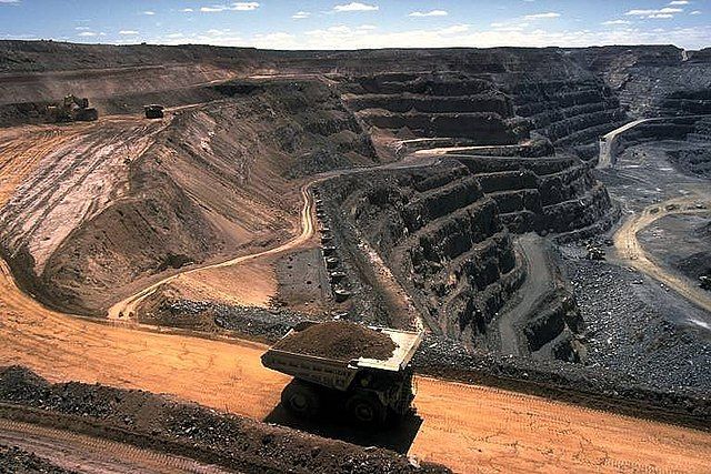 ۲۵۰ هزار کیلومتر مربع معدن در کشور در دست اکتشاف است