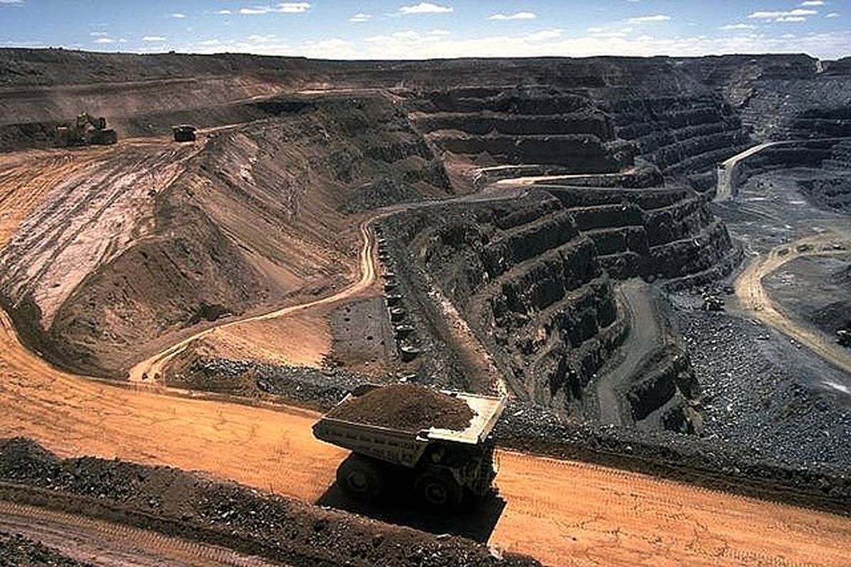 ۲۵۰ هزار کیلومتر مربع معدن در کشور در دست اکتشاف است