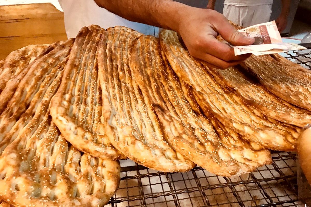 توقف فروش اینترنتی انواع نان یارانه‌ای در مشهد 
