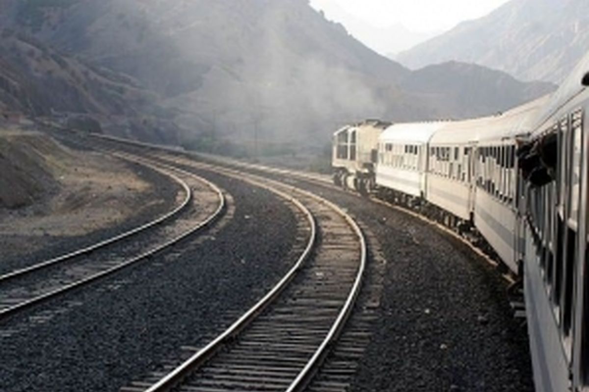 به دستور رئیس‌جمهور در سال جاری بودجه راه‌آهن ملایر به کرمانشاه صد درصد تخصیص یافت