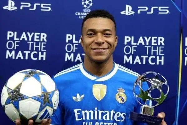 واکنش ام‌باپه پس از چهار گل تاریخی مقابل المپیاکوس