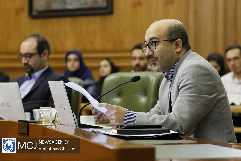 تذکر علی اعطا در  جلسه علنی شورای شهر به شهردار تهران