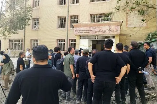 خبرنگاران رسانه‌های بین‌المللی از تخریب زندان اوین بازدید کردند