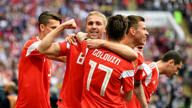 نتیجه بازی روسیه و عربستان در افتتاحیه جام جهانی/ شکست تلخ عربستان مقابل روسیه