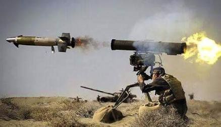 کشته وزخمی شدن 20 نیروی متجاوز در حملات توپخانه‌ای ارتش یمن