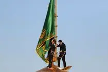 سیاه‌پوشی و نصب کتیبه ویژه شهادت امام حسن عسکری (ع) در حرم مطهر امام رضا (ع) + فیلم