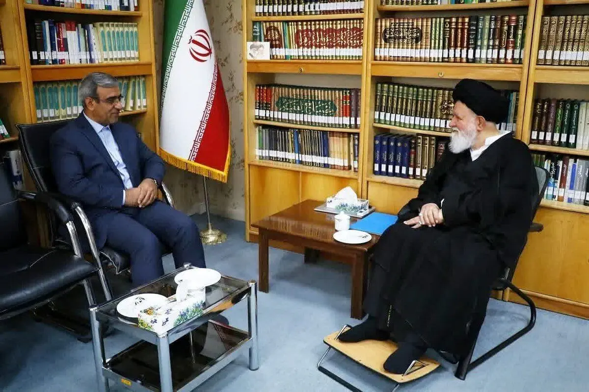 استفاده از پنل‌های خورشیدی برای تامین انرژی پایدار برق