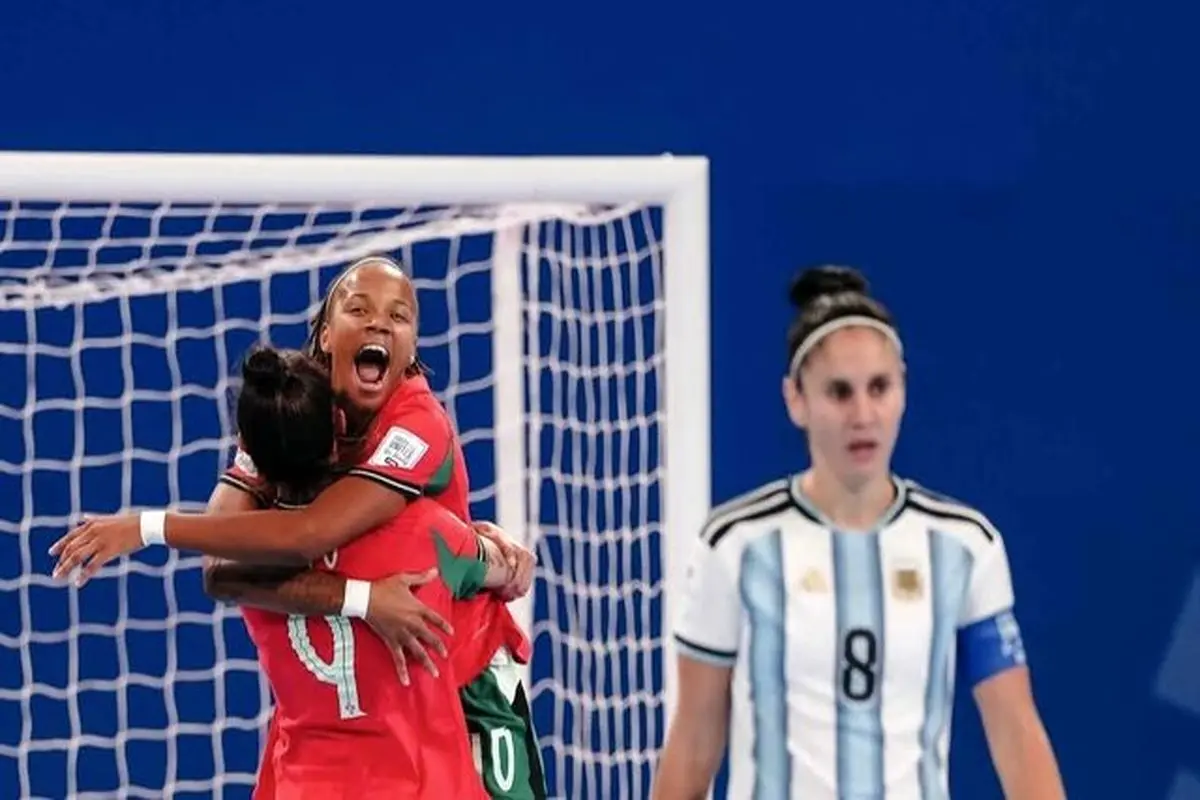 فوتبال بانوان