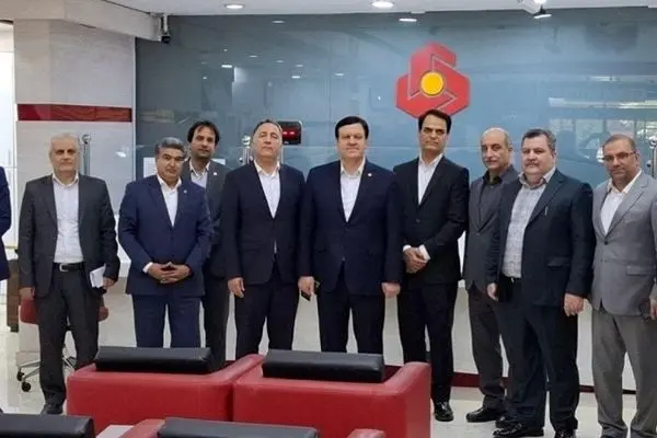 بانک ملت بیش از پیش در کنار مردم خواهد بود/ادامه بازدیدهای میدانی مدیرعامل بانک ملت از شعب و واحدهای پشتیبان