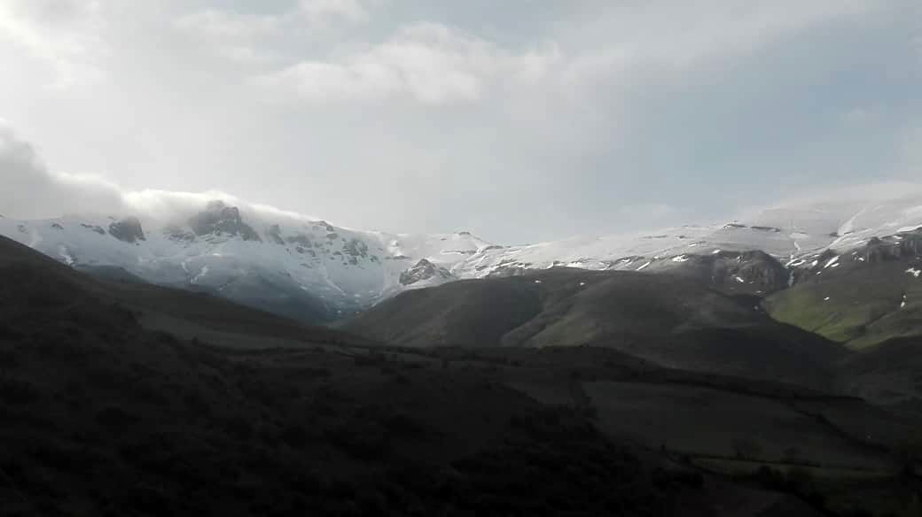 بارش برف ارتفاعات کجور مازندران را سفیدپوش کرد