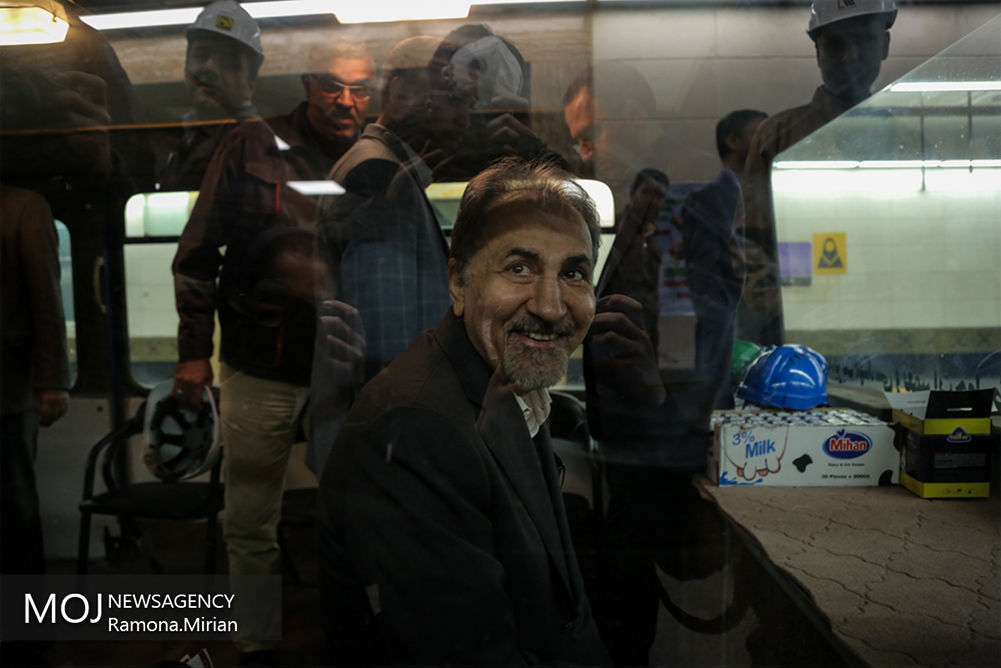 بازدید شهردار تهران از خط ۶ و ۷ مترو