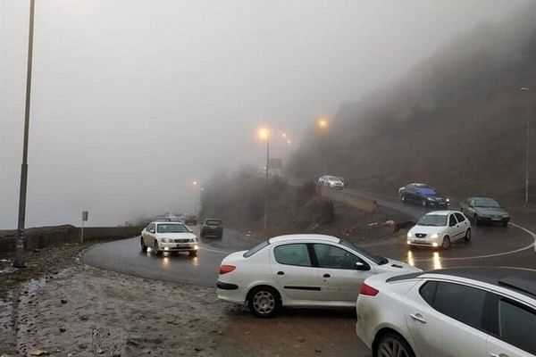 مه سنگین جاده چالوس را فرا گرفت