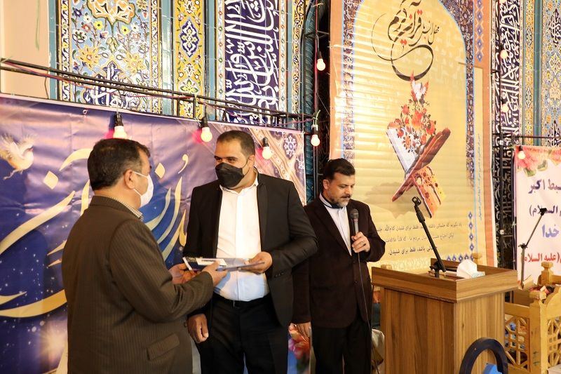 اعطای عنوان" سقای افتخاری"  آبفای استان اصفهان به راننده شرکت واحد اتوبوسرانی