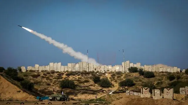 ترس و سردرگمی در تل‌آویو، شلیک دو موشک رهگیری اشتباه در غلاف غزه