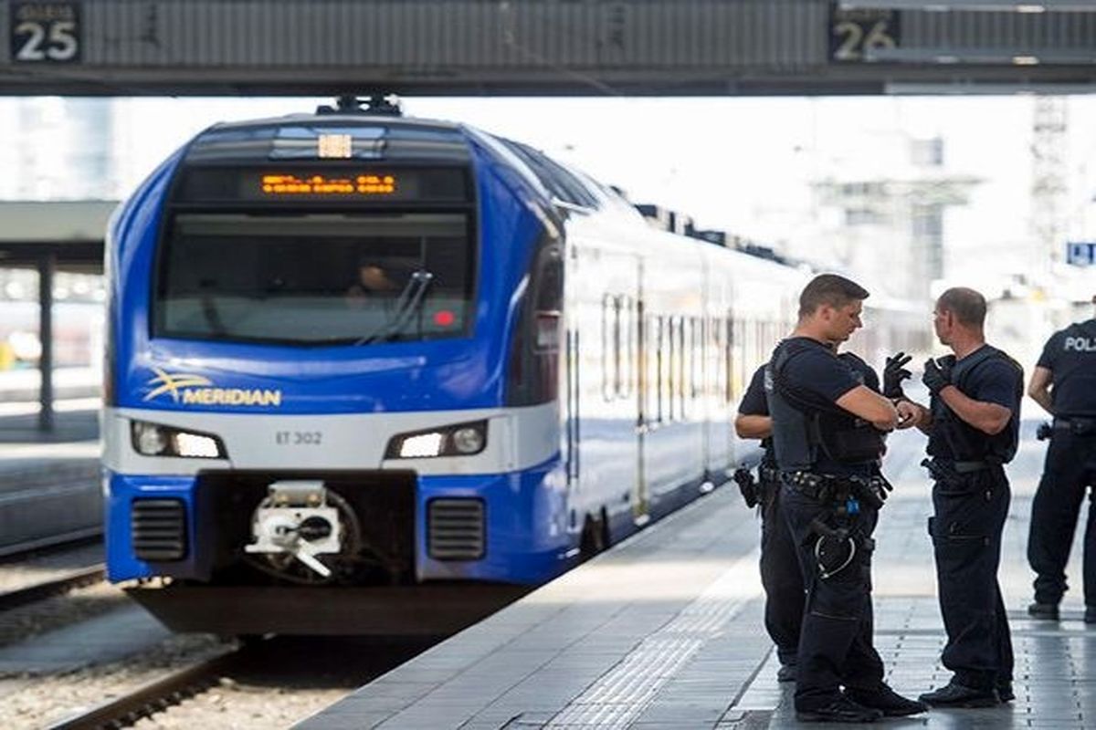 چاقوکشی در یک قطار در آلمان ۷ کشته و زخمی برجای گذاشت