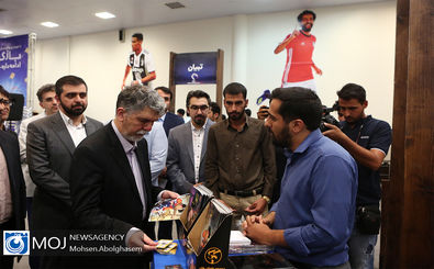 بازدید وزیر ارشاد از مسابقات بازی های ویدیویی ایران