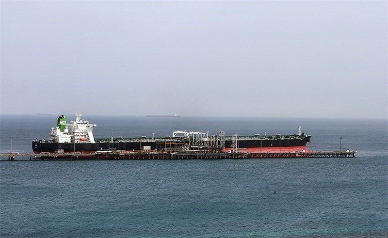 ایران قیمت نفت خود را در بازار جهانی کاهش داد