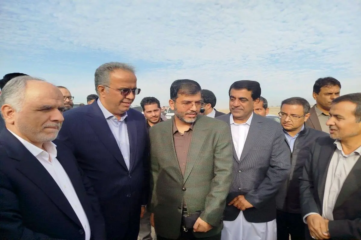 بازدید وزیر دادگستری و اعضای کمیسیون حقوقی و قضایی مجلس از پروژه‌های راه‌سازی استان سیستان و بلوچستان