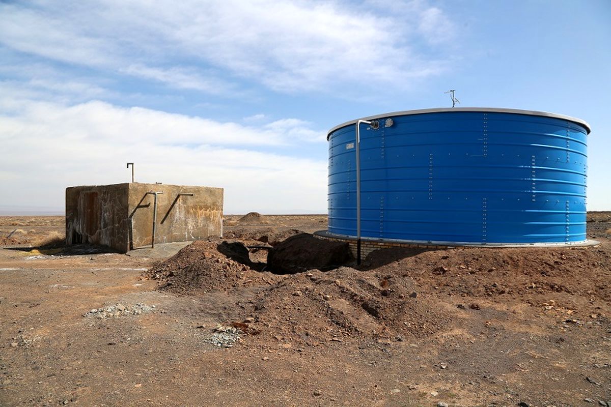 نصب و تجهیز 3 مخزن جدید آب در 3 روستای شهرستان اردستان