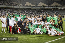 جشن صعود به جام جهانی روسیه در پایان بازی ایران و ازبکستان