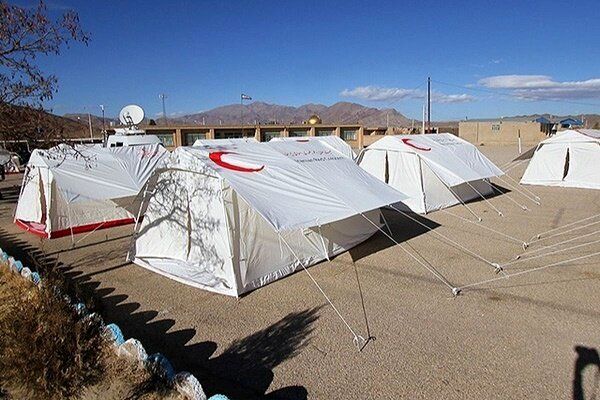 قریب به ۷ هزار چادر در میان زلزله‌زدگان خوی توزیع شد