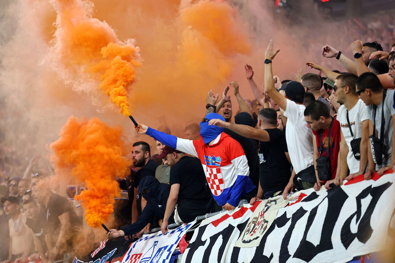 اتحادیه فوتبال اروپا کرواسی را نقره داغ کرد