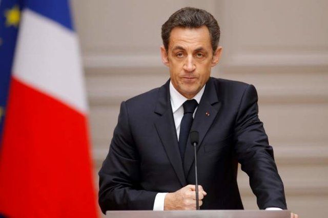 رئیس جمهور سابق فرانسه به اتهام دریافت پول از قذافی محاکمه می‌شود