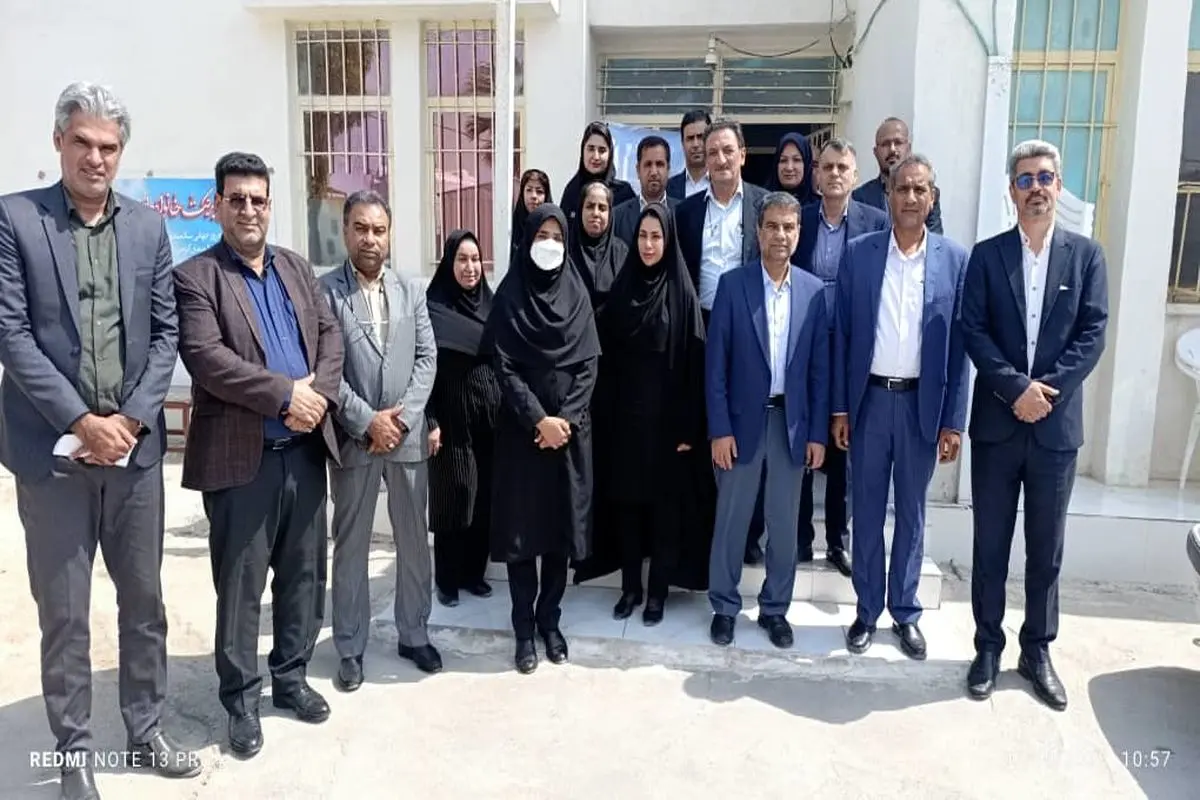 احمد نفیسی در بازدید از خانه سالمندان