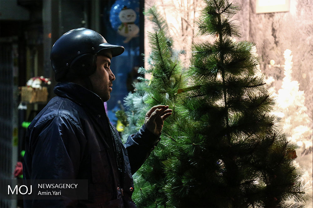 حال و هوای محله‌های مسیحی‌نشین تهران در شب کریسمس