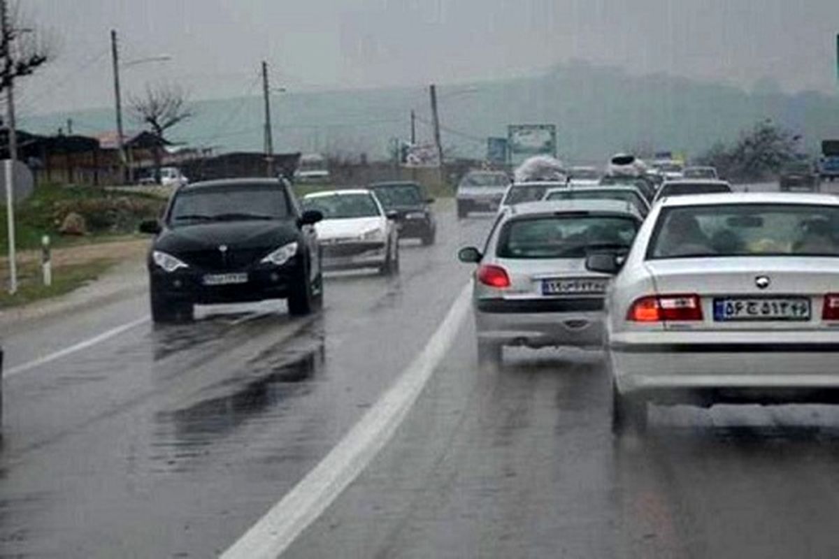 لغزندگی جاده های خراسان رضوی به علت بارش باران
