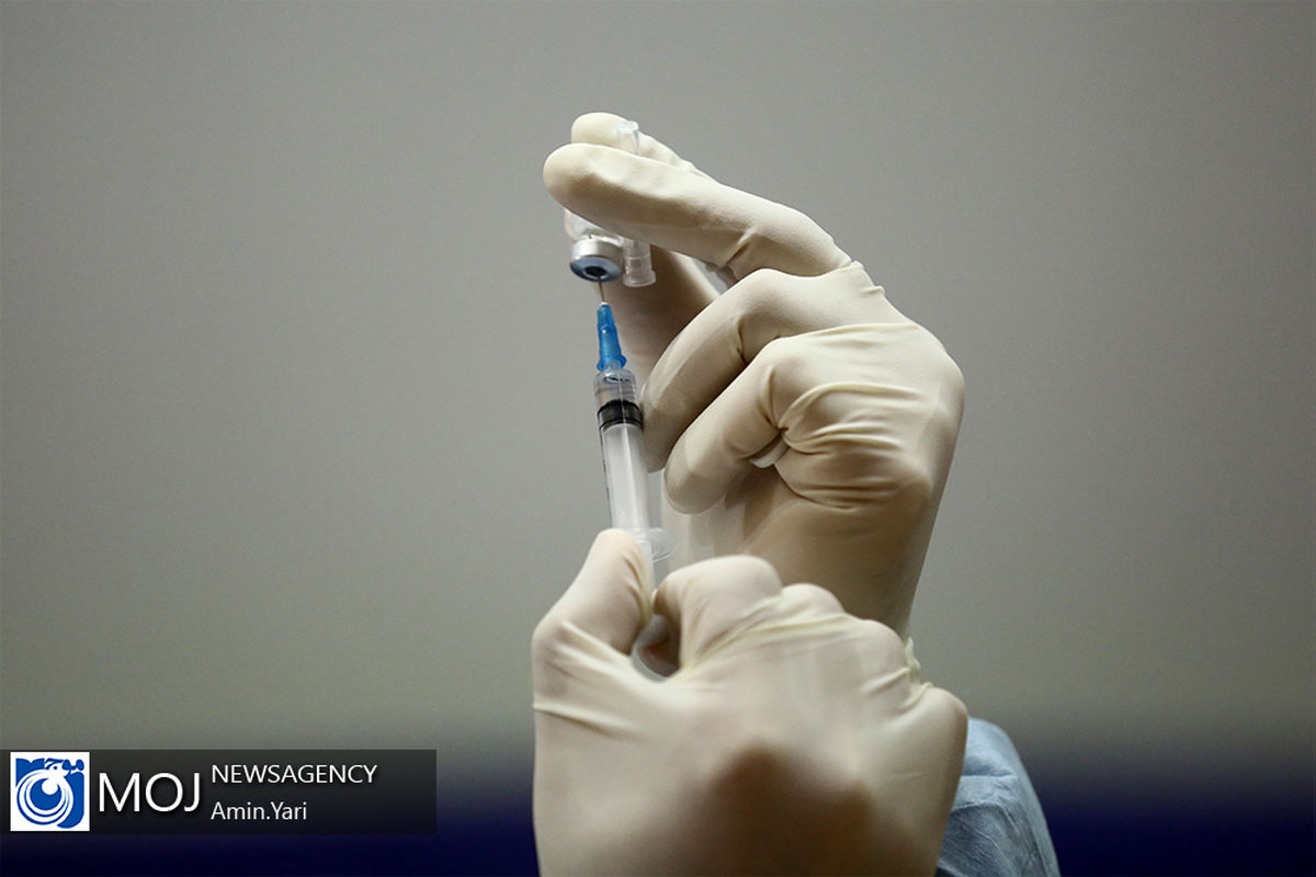 واکسیناسیون ۹۴ نفر از کادر درمان بخش های آی سی یو علیه کرونا در یزد/ 137 بیمار مشکوک به کرونا در یزد