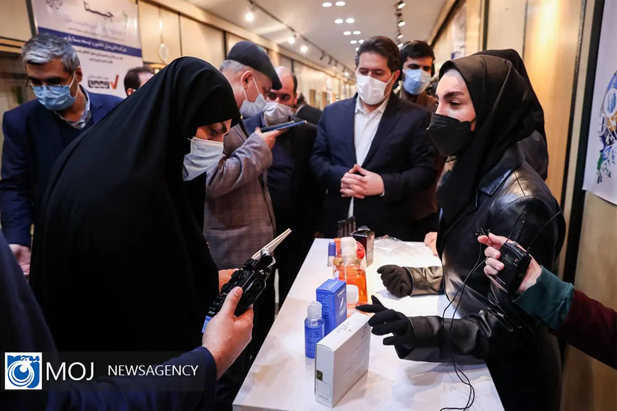 افتتاح نمایشگاه دستاوردهای زنان کارآفرین دانش بنیان