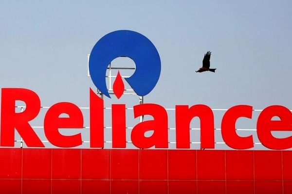 پایان واردات نفت روسیه توسط بزرگترین پالایشگر خصوصی هند