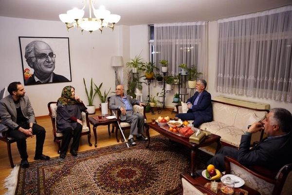 وزیر فرهنگ با هوشنگ مرادی کرمانی دیدار کرد