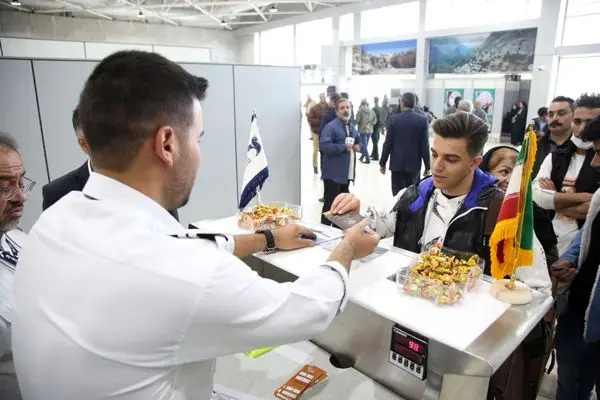 هنگام تهیه بلیت پروازهای داخلی و خارجی فقط از مجاری رسمی اقدام کنید