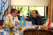 دیدار فرمانده ناو گروه صلح و دوستی قزاقستان با فرماندار بندرانزلی 