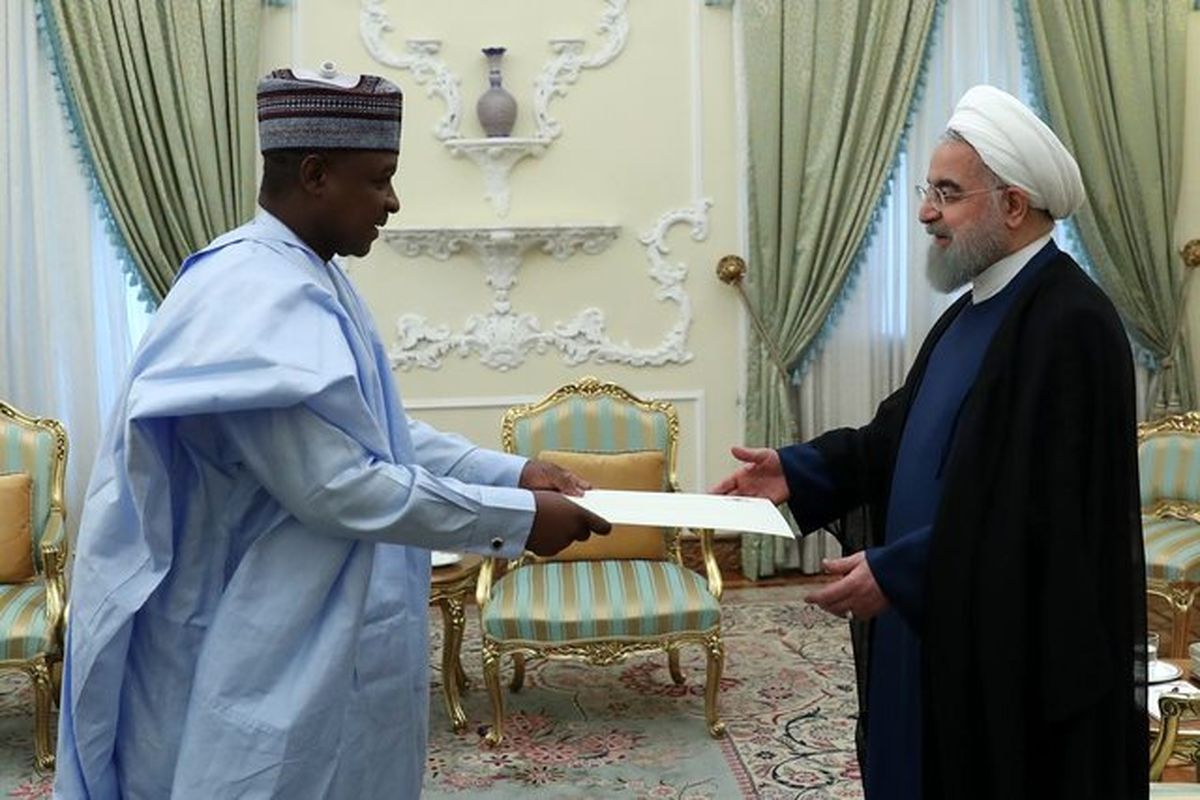 تقدیم استوارنامه سفیر جدید نیجریه به روحانی