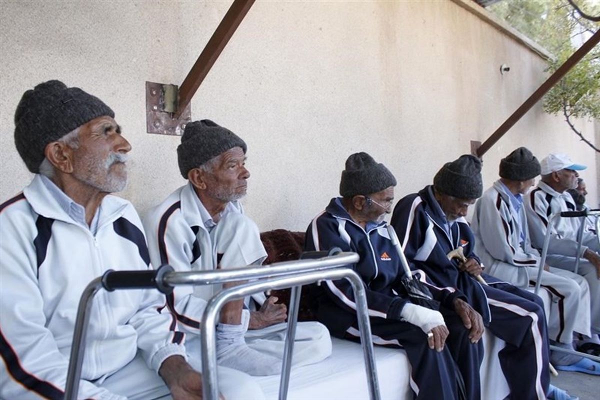 حضور 300 سالمند مجهول الهویه در بهزیستی اصفهان