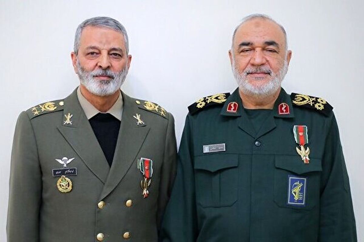  سردار سلامی به سرلشکر موسوی به مناسبت روز ارتش تبریک گفت