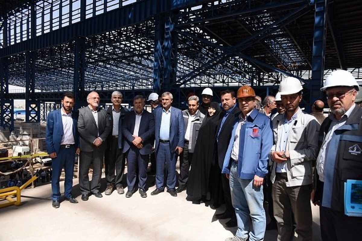 رئیس کمیسیون حمایت از تولیدملی مجلس شورای اسلامی از مجتمع جهان فولاد سیرجان بازدید کرد